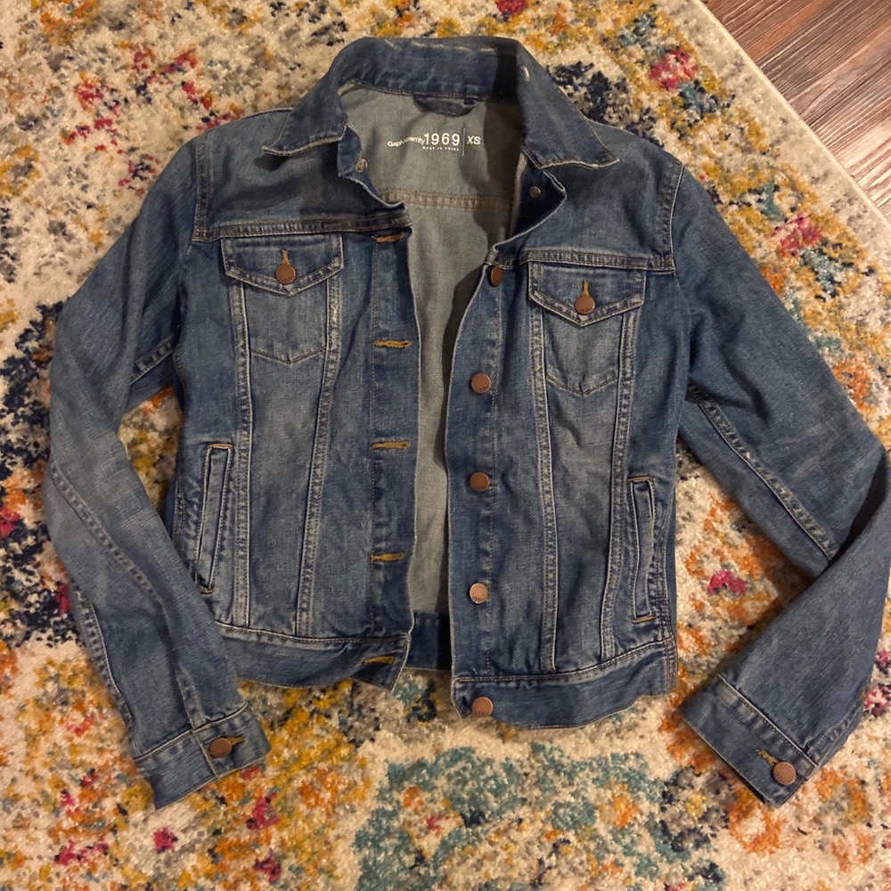 EUC Gap Maternity Jean Jacket XS